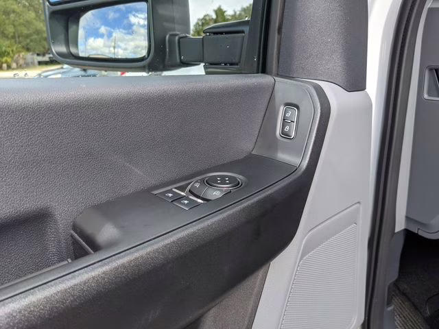 2026 Oxford White Ford Super Duty F-450 DRW XL 4X4 Chassis