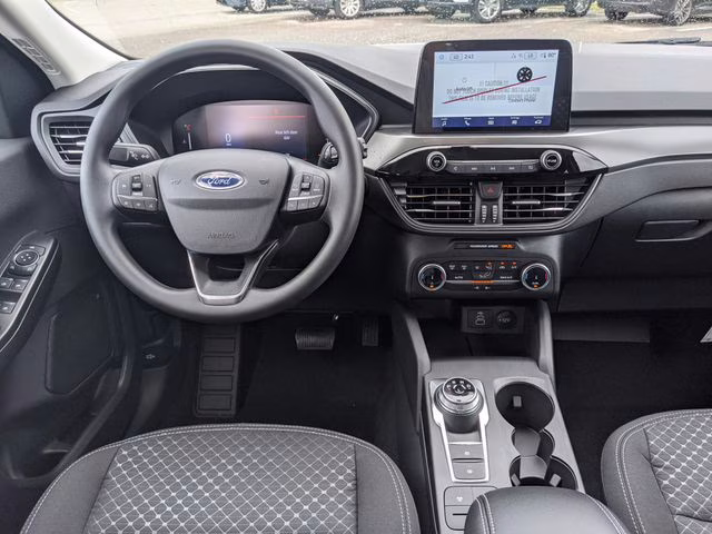 2026 Oxford White Ford Escape Active FWD SUV