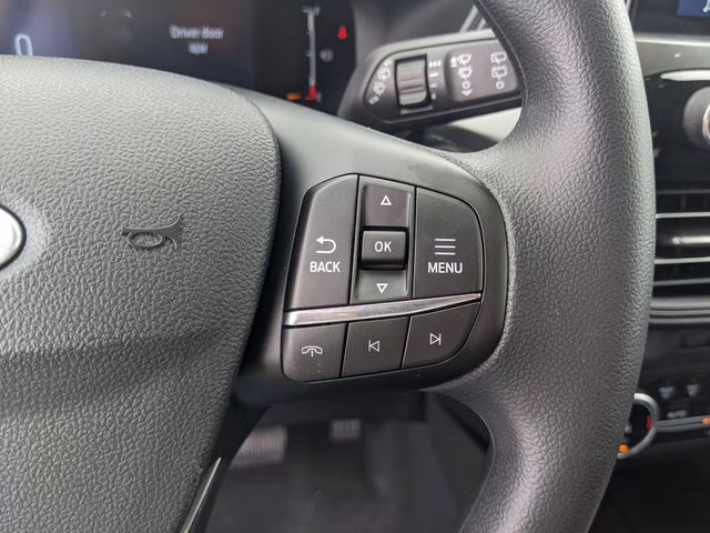 2026 Oxford White Ford Escape Active FWD SUV