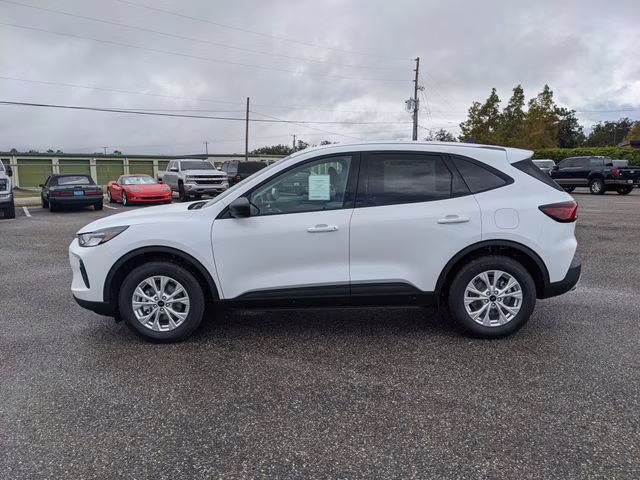 2026 Oxford White Ford Escape Active FWD SUV