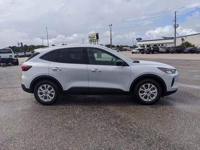 2026 Space Silver Metallic Ford Escape Active FWD SUV