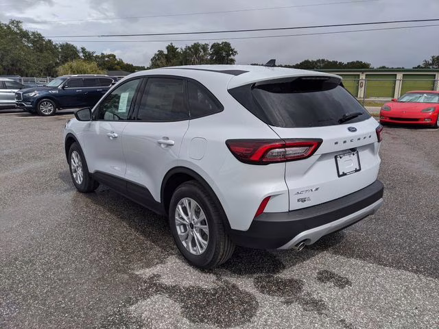 2026 Space Silver Metallic Ford Escape Active FWD SUV