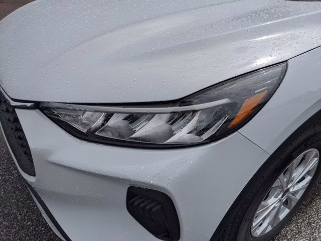 2026 Space Silver Metallic Ford Escape Active FWD SUV