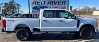 2026 Oxford White Ford Super Duty F-250 SRW XL 4X4 Truck