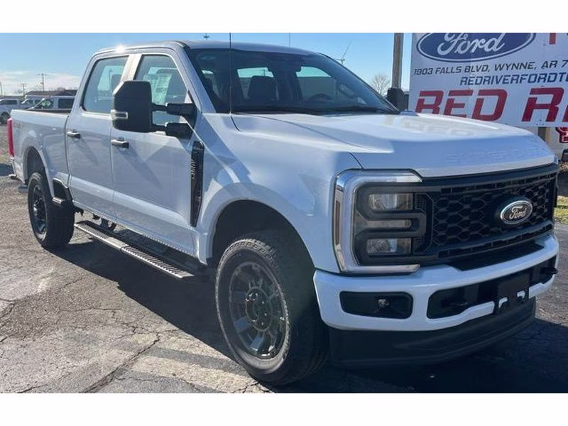 2026 Oxford White Ford Super Duty F-250 SRW XL 4X4 Truck