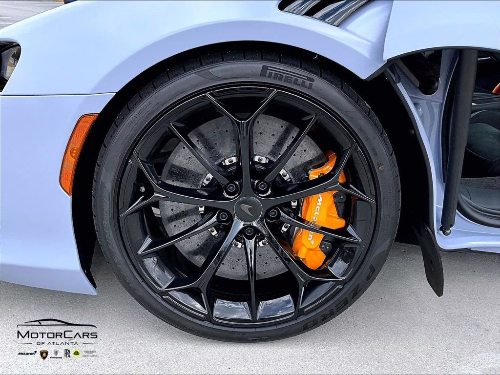 2026 McLaren Artura - Photo 10