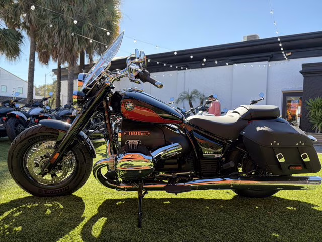 2024 BLACK STORM VINTAGE METAL BMW R 18 CLASSIC