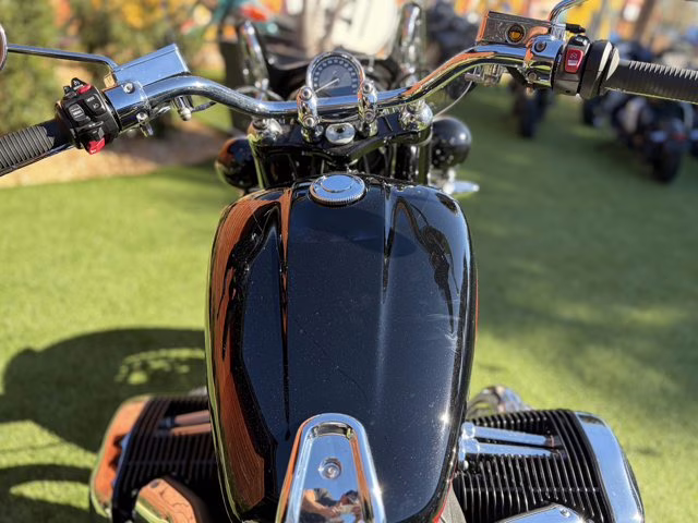 2024 BLACK STORM VINTAGE METAL BMW R 18 CLASSIC