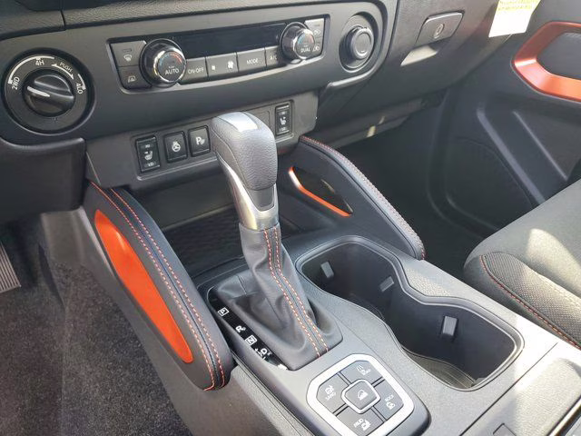 2026 Super Black Nissan Frontier PRO-4X 4X4 Truck