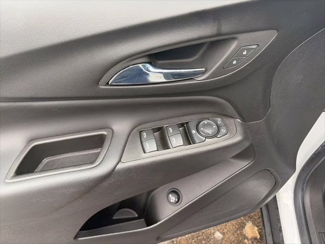 2022 Summit White Chevrolet Equinox LT AWD SUV