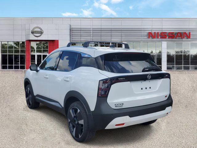 2026 Aspen White Tricoat Nissan Kicks SR FWD SUV