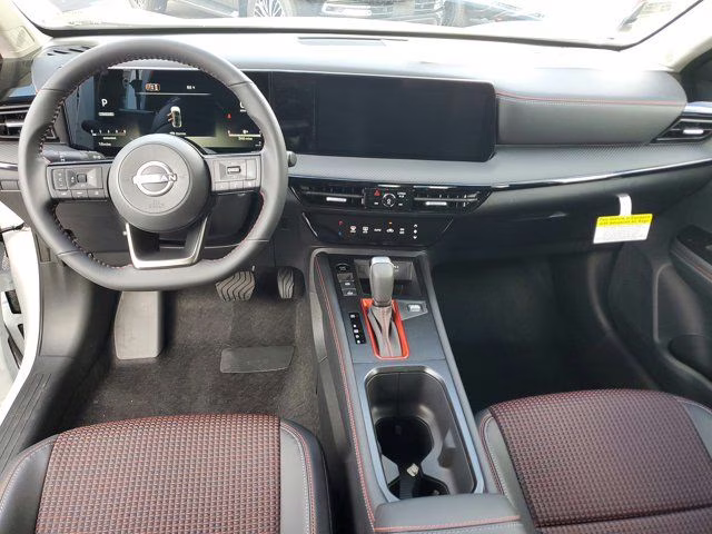 2026 Aspen White Tricoat Nissan Kicks SR FWD SUV