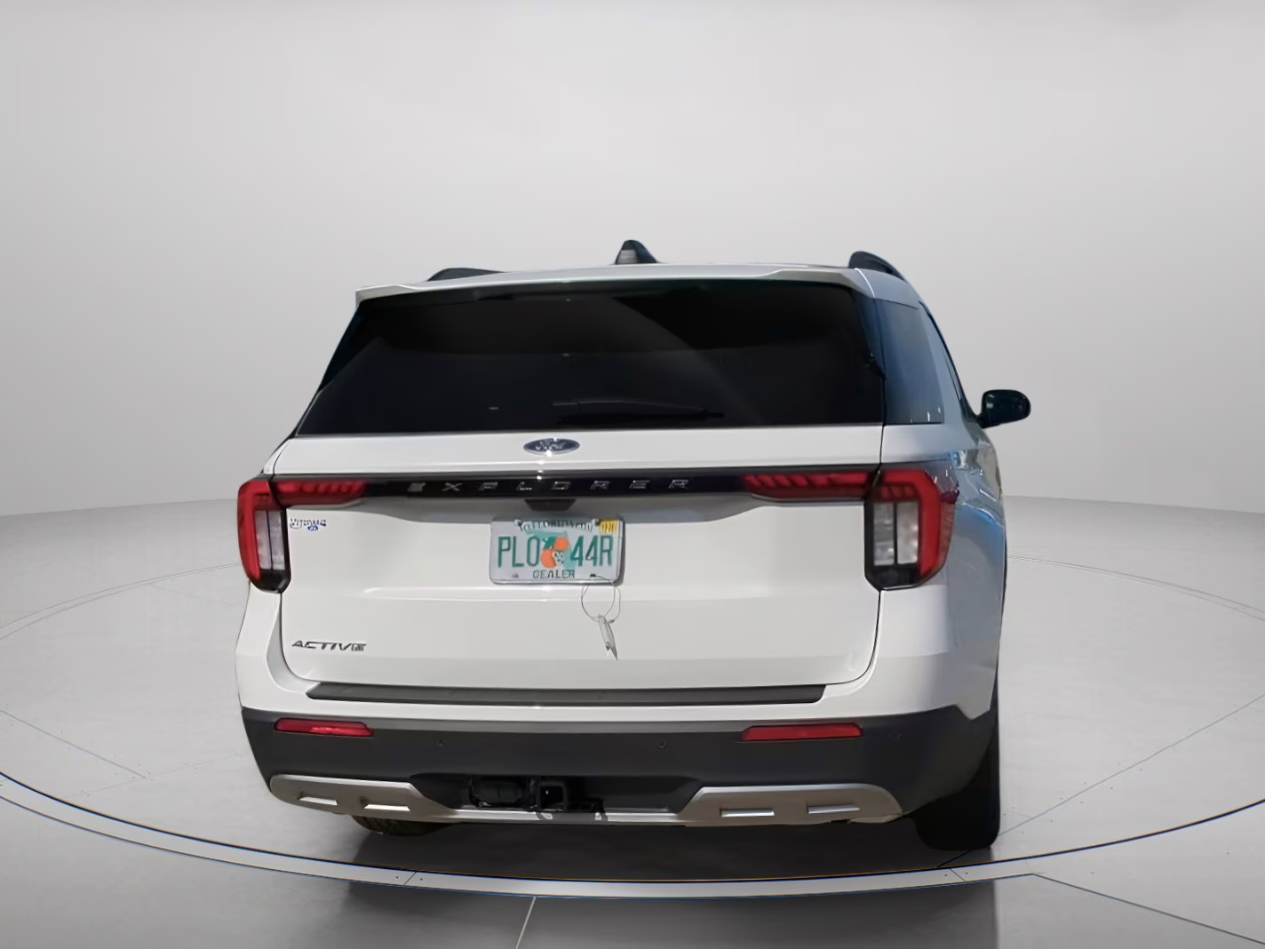 2026 Star White Metallic Tri-Coat Ford Explorer Active RWD SUV