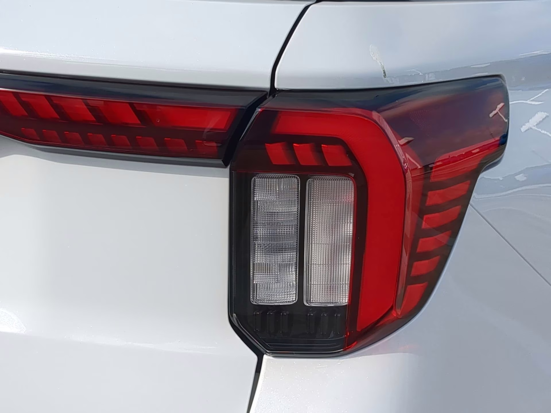 2026 Star White Metallic Tri-Coat Ford Explorer Active RWD SUV