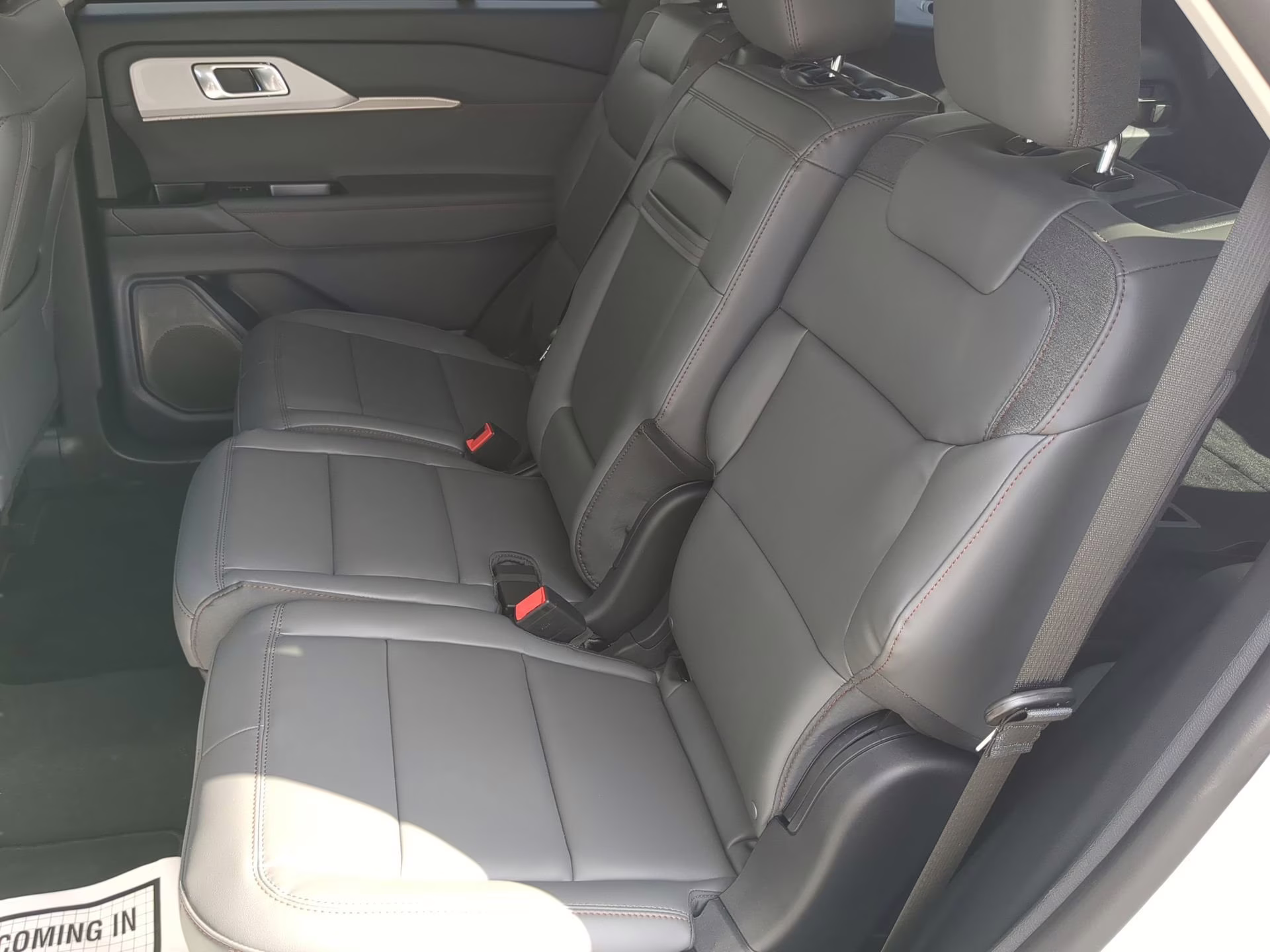 2026 Star White Metallic Tri-Coat Ford Explorer Active RWD SUV