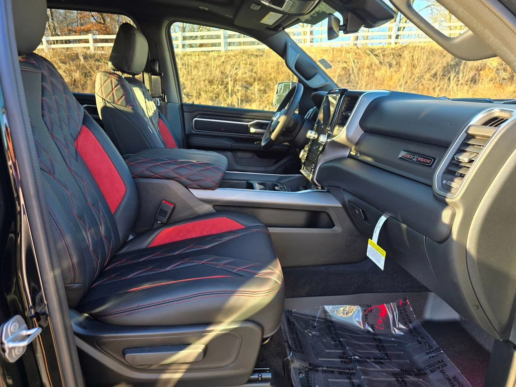 2026 Diamond Black Crystal Pearlcoat Ram 1500 Big Horn/Lone Star 4X4 Truck