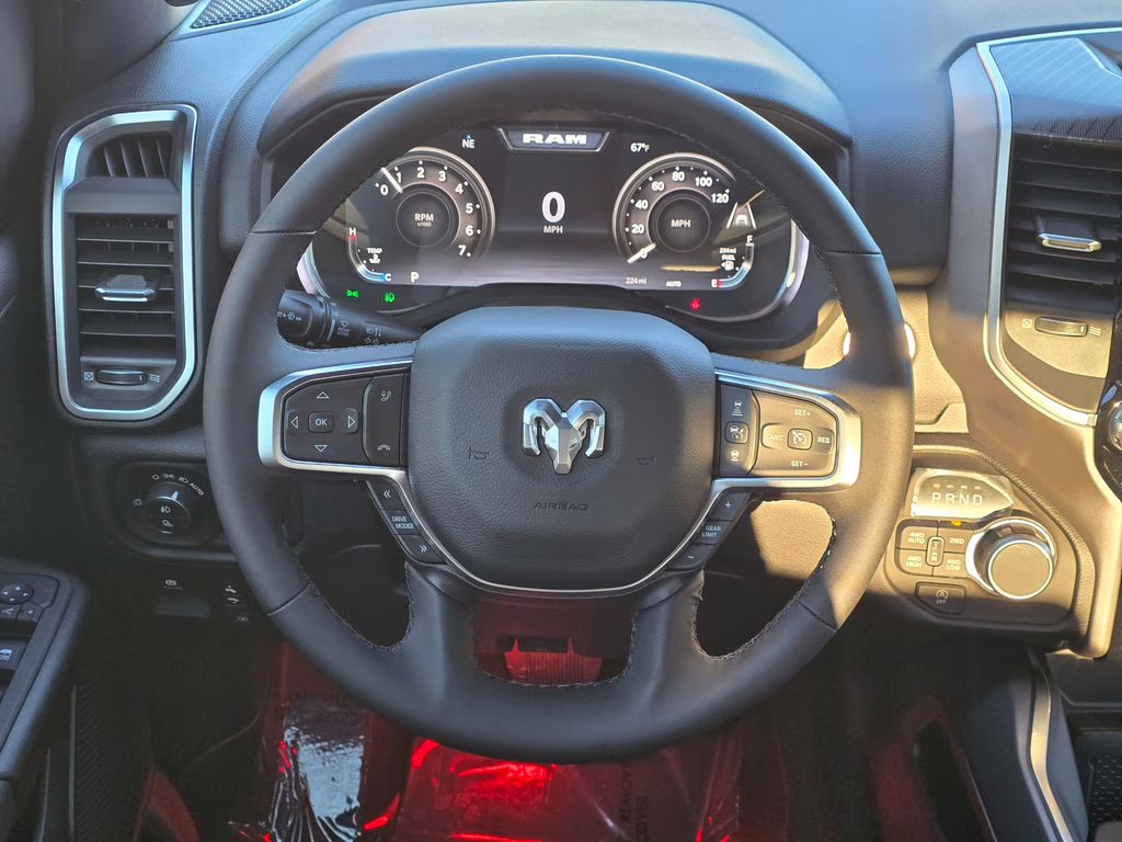 2026 Diamond Black Crystal Pearlcoat Ram 1500 Big Horn/Lone Star 4X4 Truck