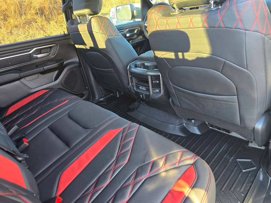 2026 Diamond Black Crystal Pearlcoat Ram 1500 Big Horn/Lone Star 4X4 Truck