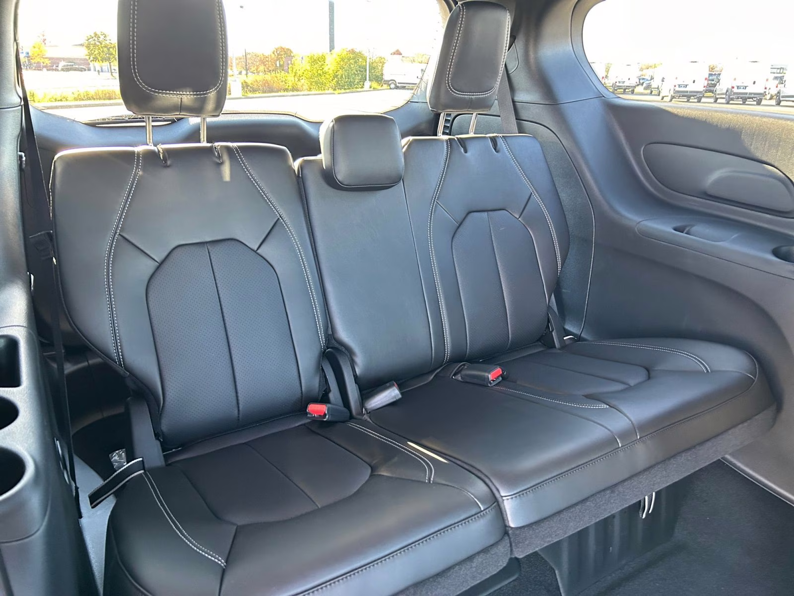 2026 Silver Mist Clearcoat Chrysler Pacifica Select AWD Van