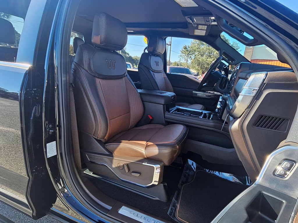 2026 Agate Black Metallic Ford Super Duty F-350 SRW King Ranch 4X4 Truck