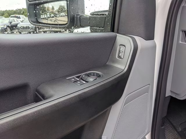 2026 Oxford White Ford Super Duty F-450 DRW XL 4X4 Chassis