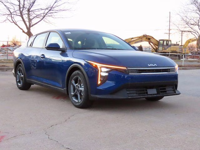 2025 Deep Sea Blue Kia K4 LXS FWD Sedan
