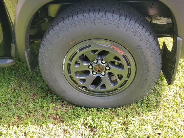 2026 Super Black Nissan Frontier PRO-4X 4X4 Truck