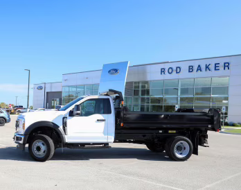 2025 Oxford White Ford Super Duty F-450 DRW XL RWD Truck