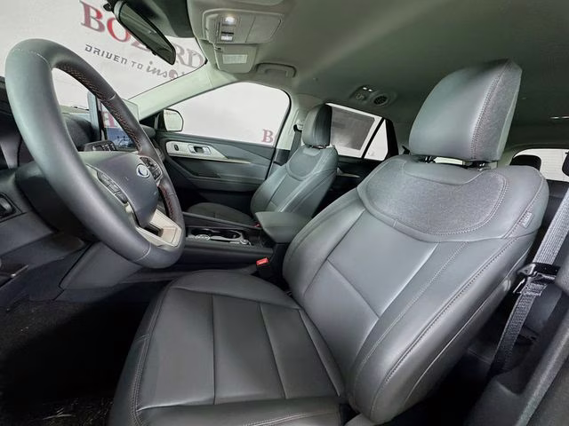 2026 Agate Black Metallic Ford Explorer Active 4X4 SUV