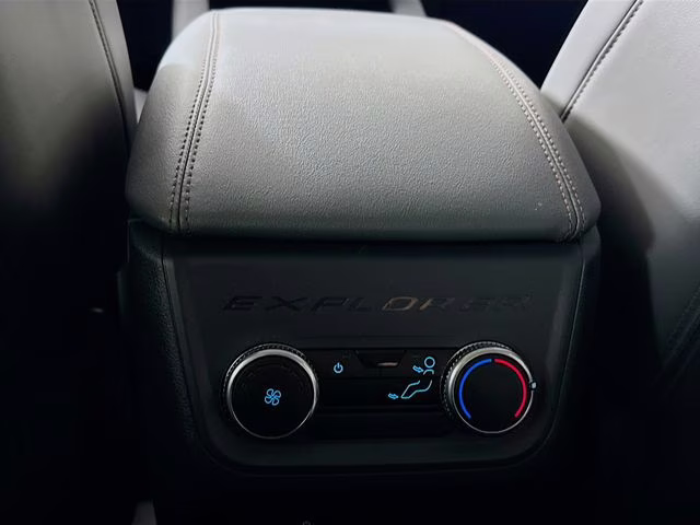 2026 Agate Black Metallic Ford Explorer Active 4X4 SUV