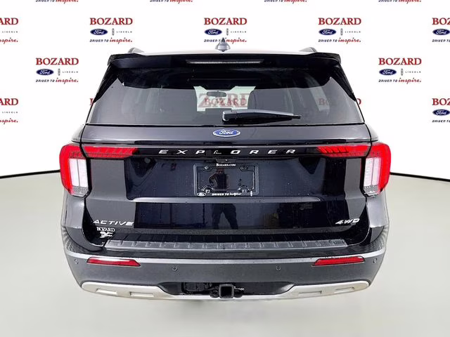 2026 Agate Black Metallic Ford Explorer Active 4X4 SUV
