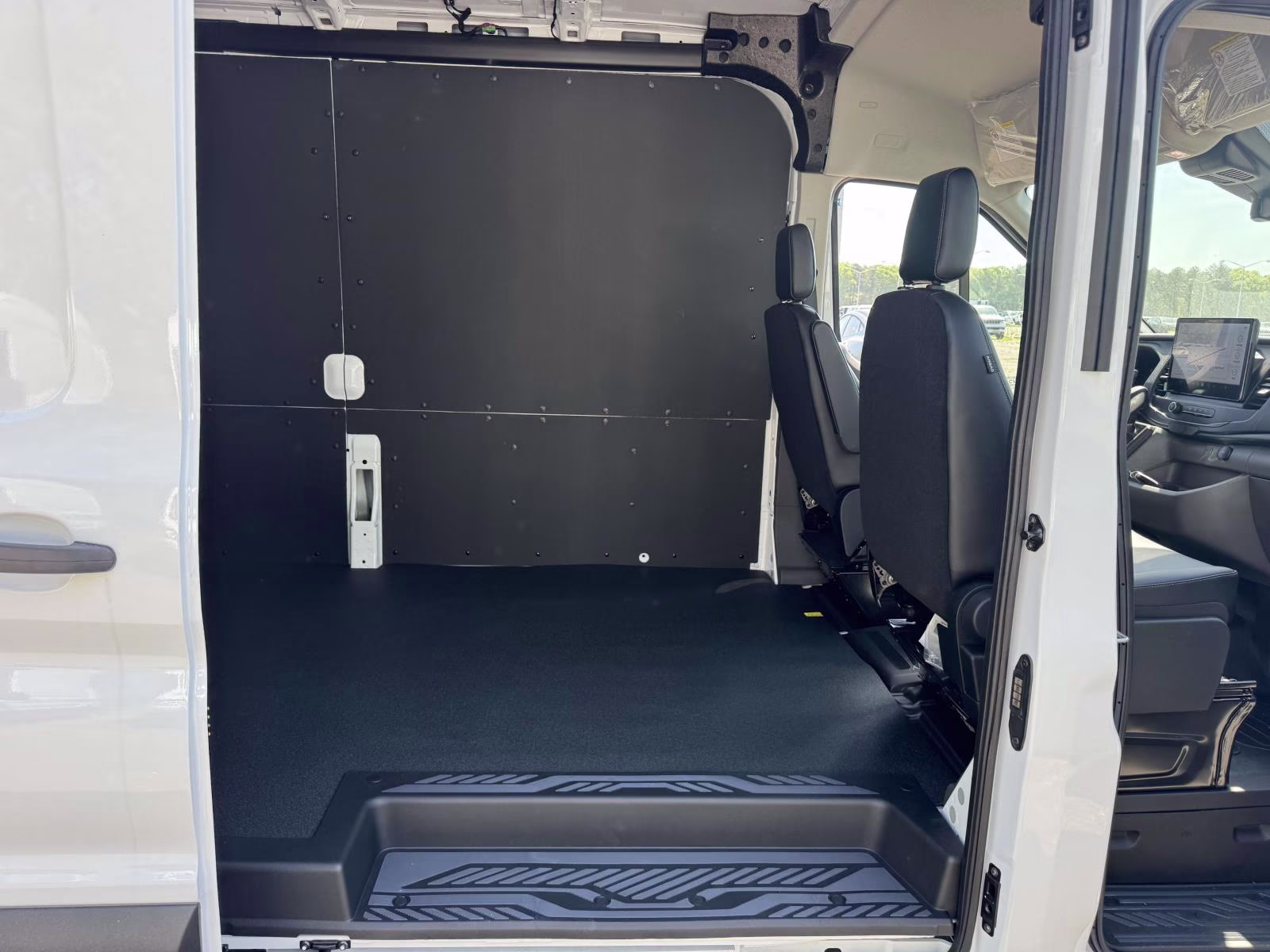 2026 Oxford White Ford Transit Cargo Van T-250 148 Med Rf 9150 GVWR RWD RWD Van