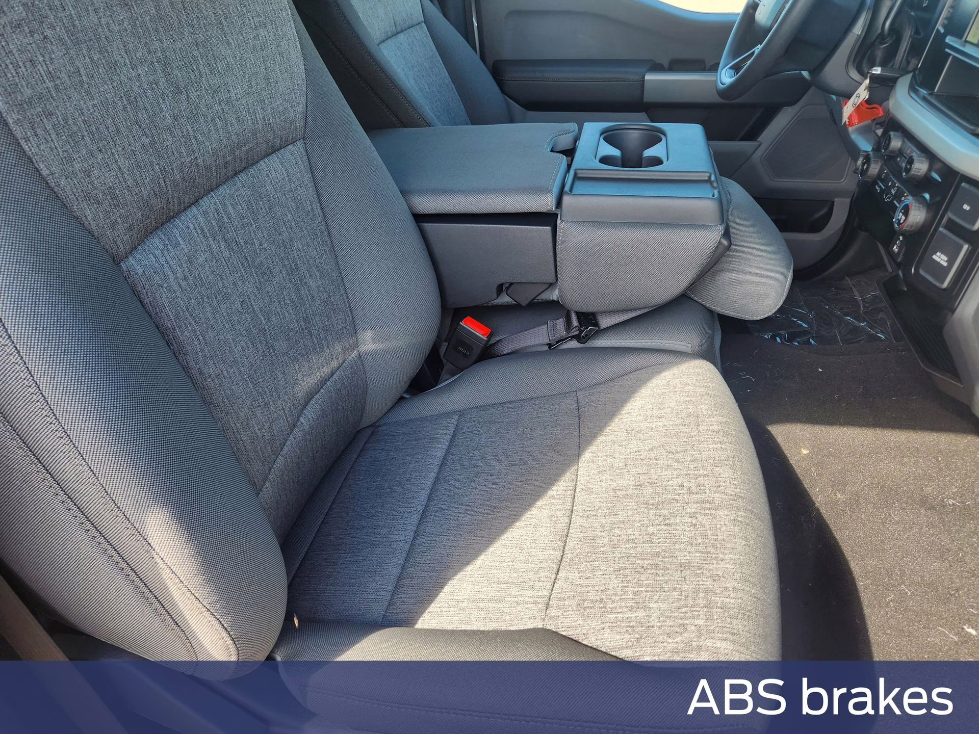 2026 Avalanche Ford Super Duty F-250 SRW XL 4X4 Truck