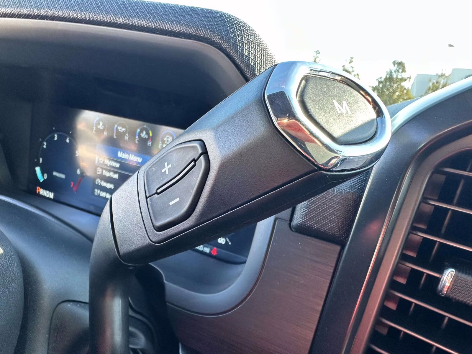 2025 Atlas Blue Metallic Ford F-150 STX 4WD SuperCrew 5.5' Box 4X4 Truck