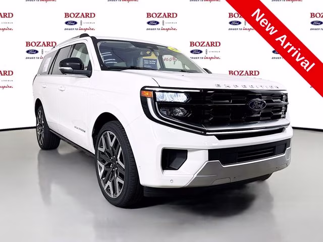 2025 White Metallic Ford Expedition Platinum 4X4 SUV