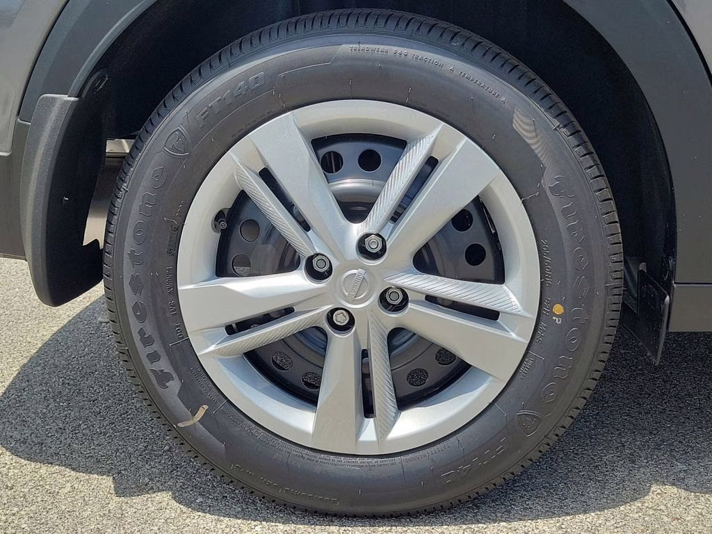 2025 Gun Metallic Nissan Kicks Play S FWD SUV