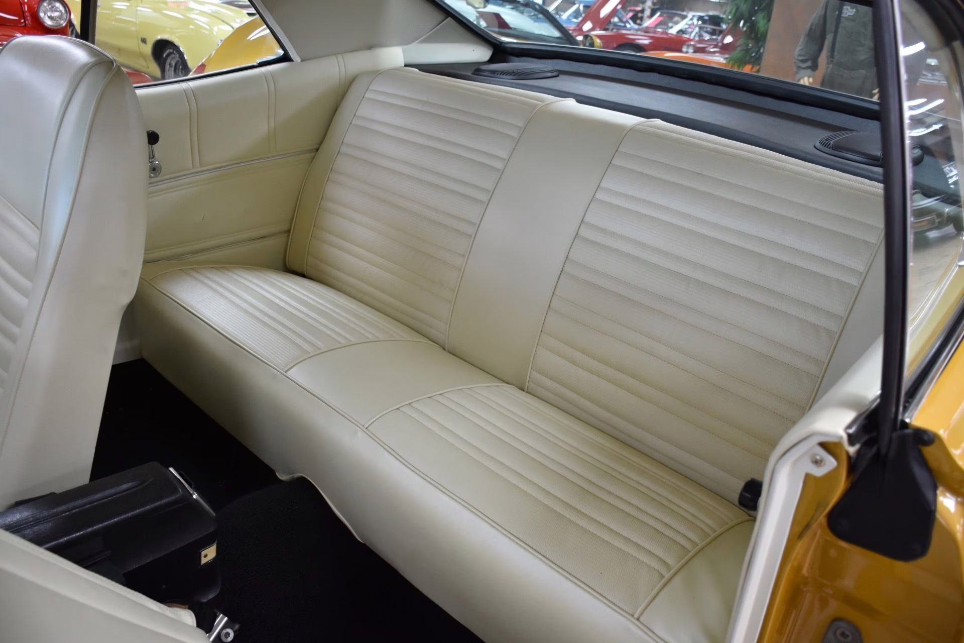 1970 Gold Ford Torino