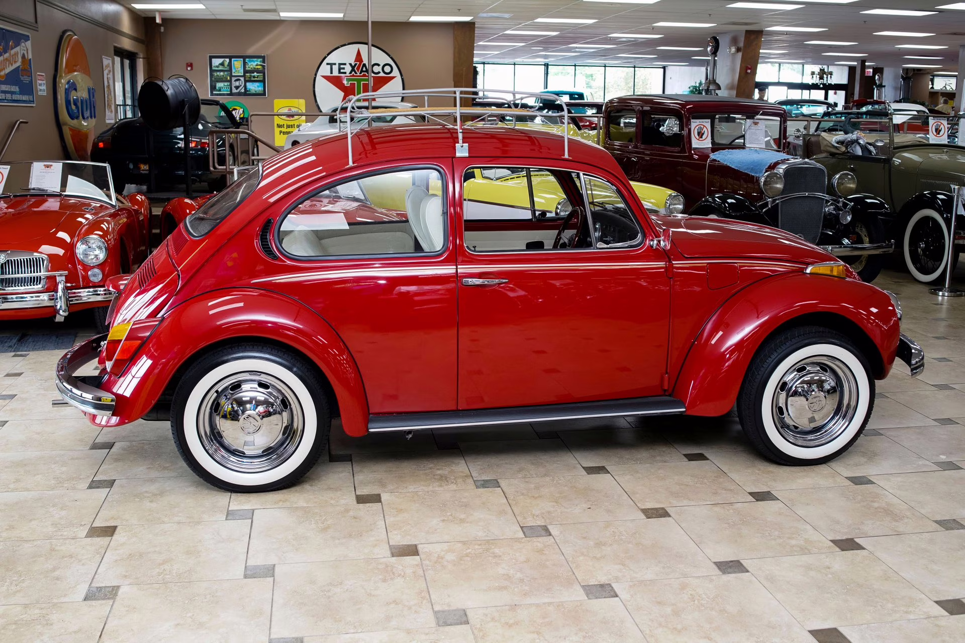 1971 Iberian Red Volkswagen Super Beetle