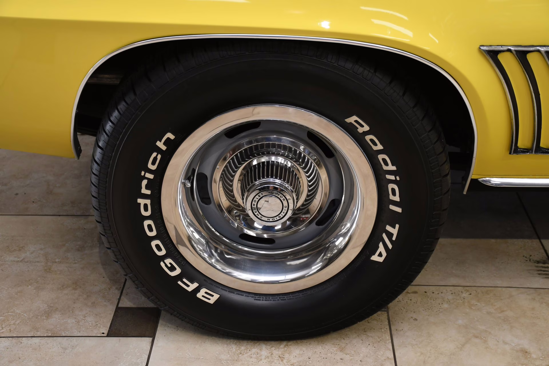 1969 Yellow Chevrolet Camaro