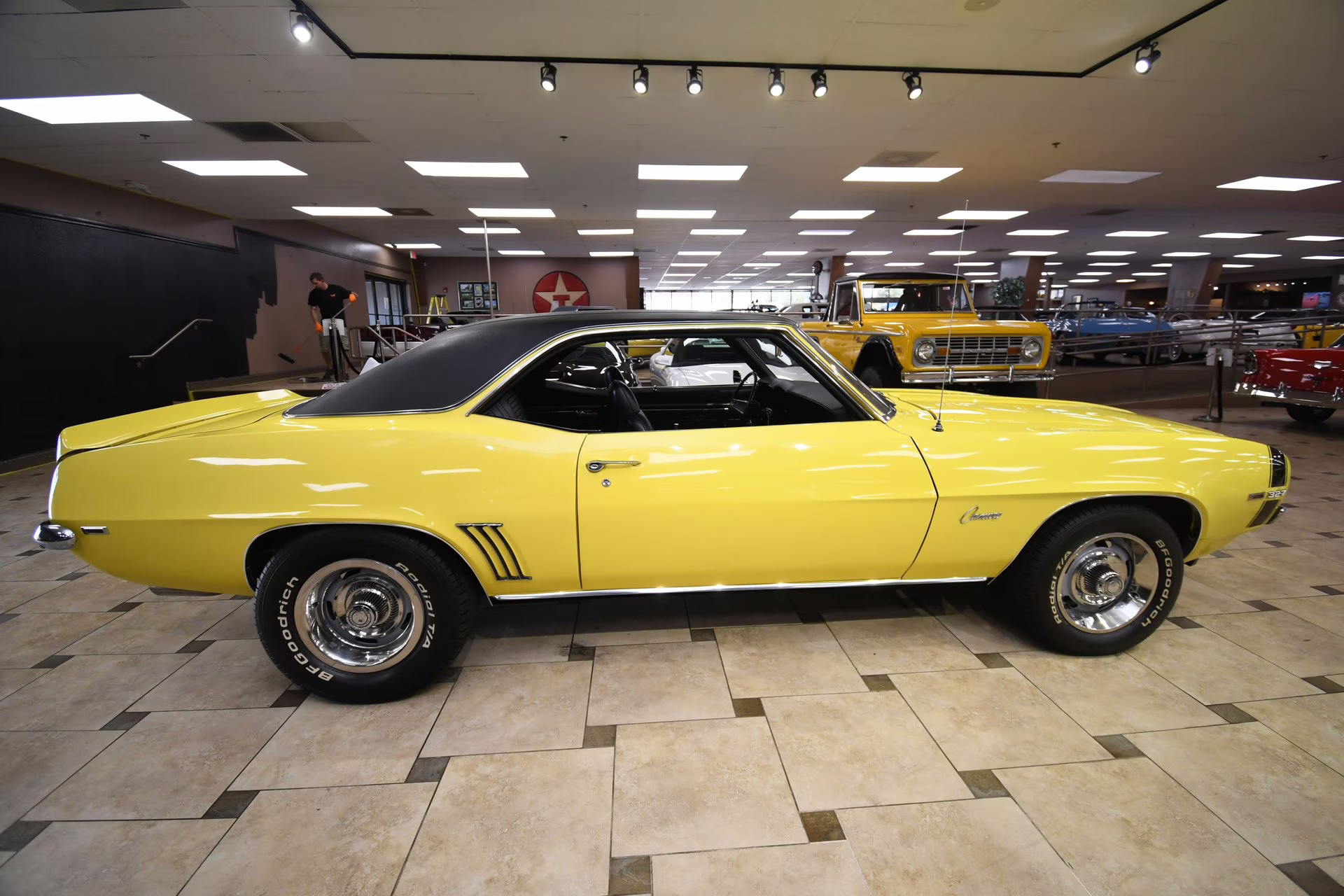 1969 Yellow Chevrolet Camaro