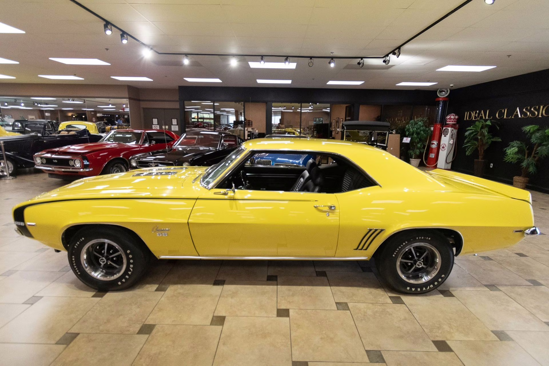 1969 Yellow Chevrolet Camaro