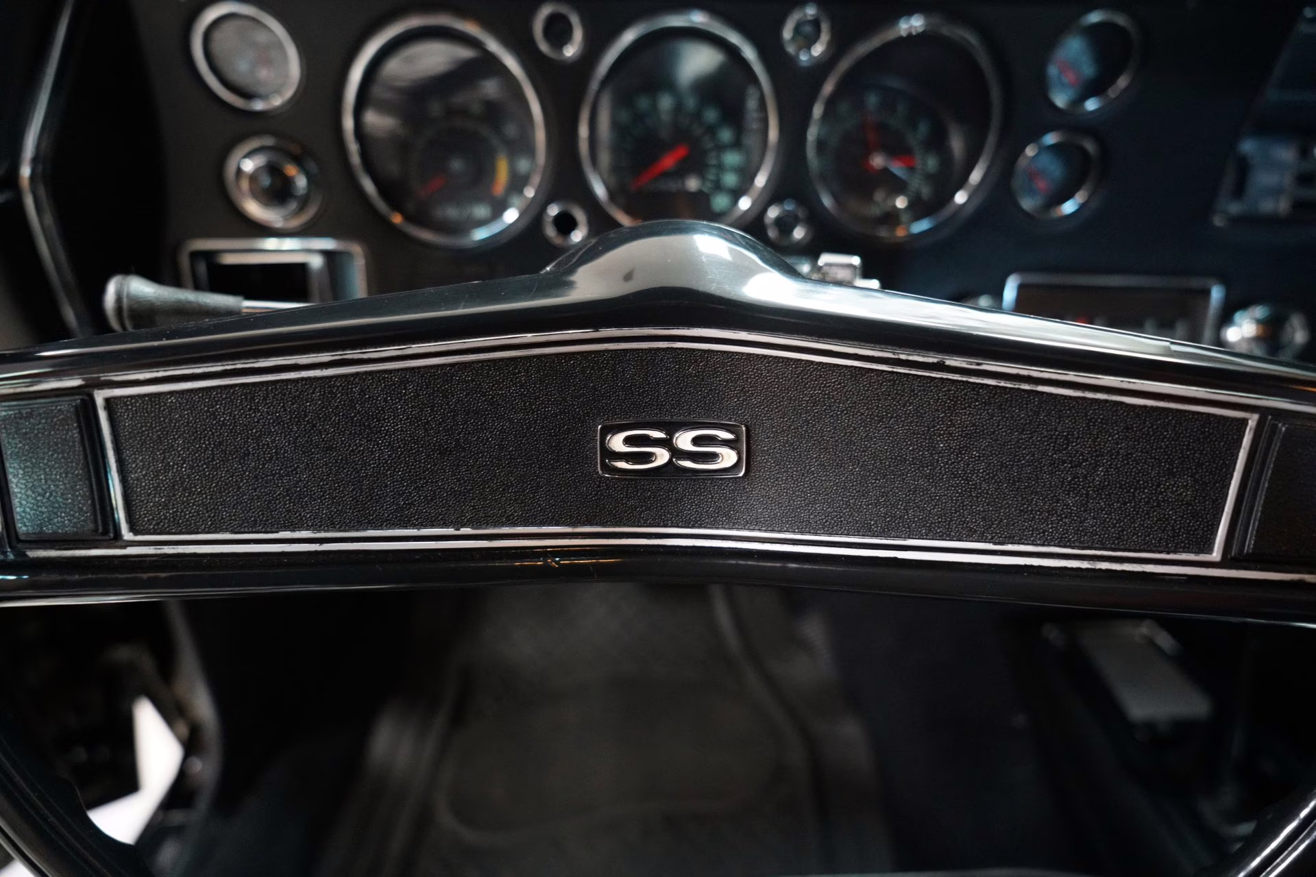 1970 Tuxedo Black w/ White Stripes Chevrolet Chevelle