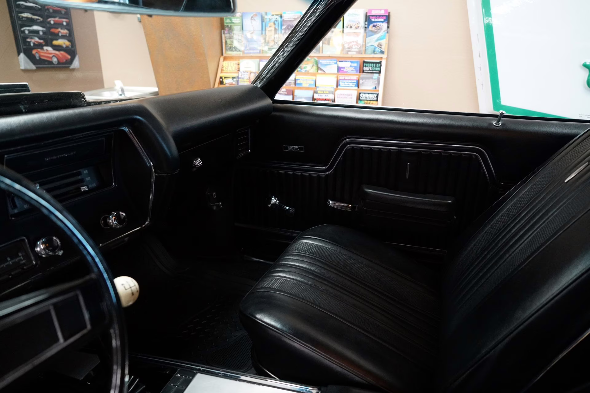 1970 Tuxedo Black w/ White Stripes Chevrolet Chevelle