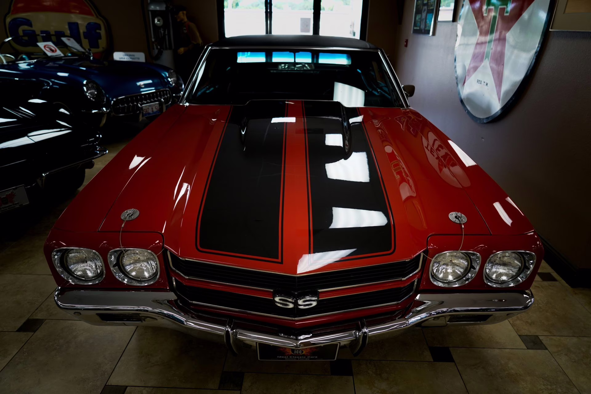 1970 Cranberry Red w/ Black Chevrolet Chevelle