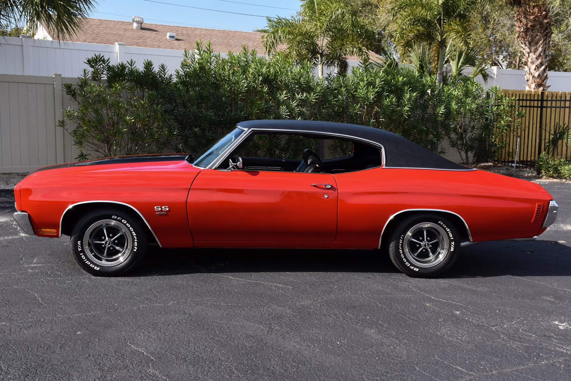 1970 Cranberry Red w/ Black Chevrolet Chevelle