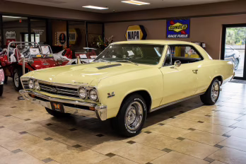 1967 Butternut Yellow Chevrolet Chevelle