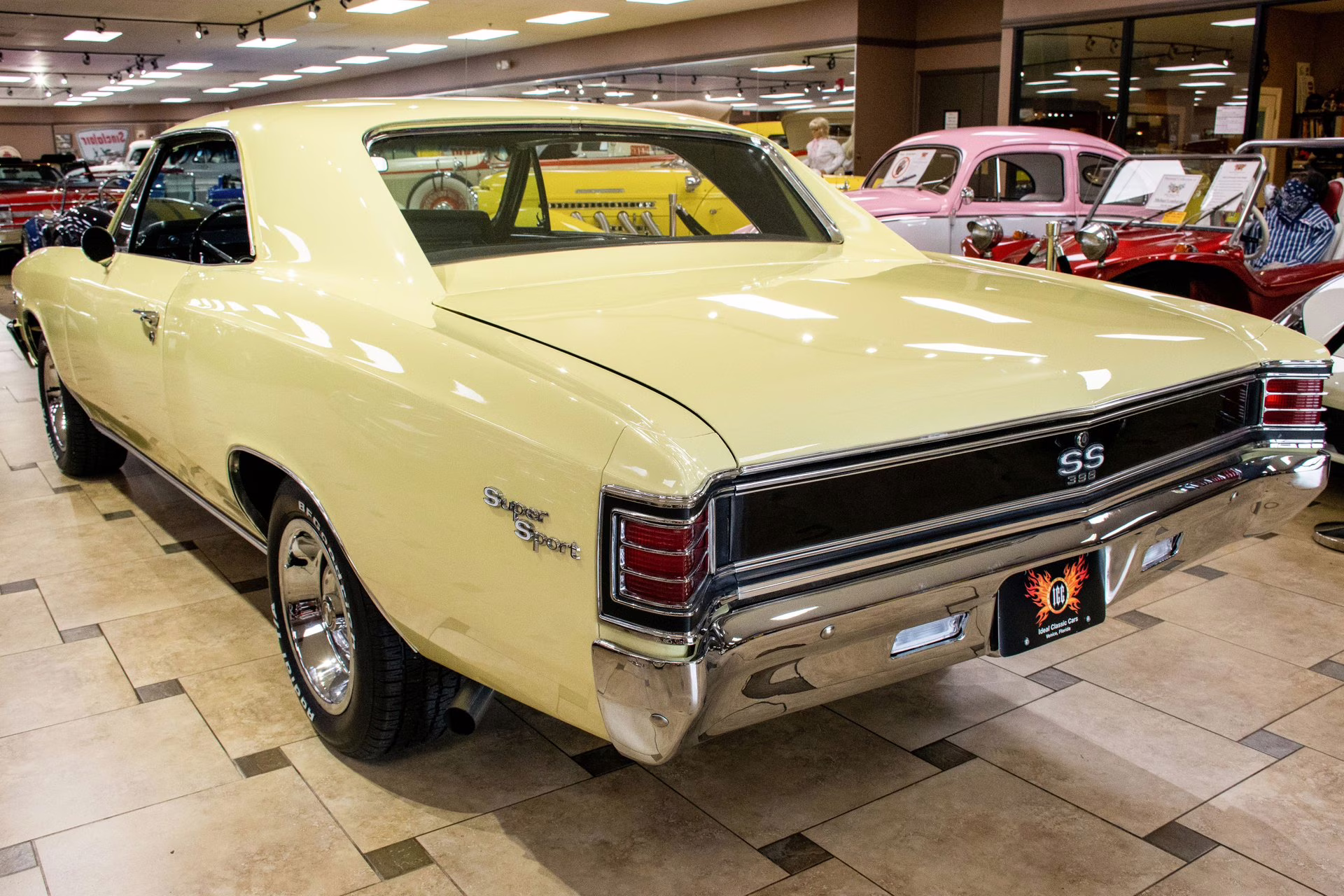 1967 Butternut Yellow Chevrolet Chevelle