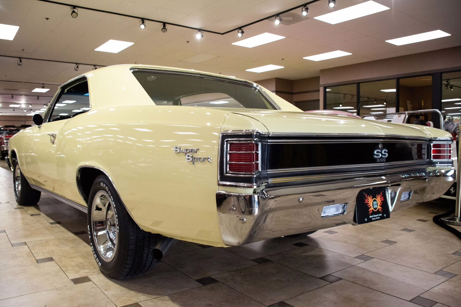 1967 Butternut Yellow Chevrolet Chevelle
