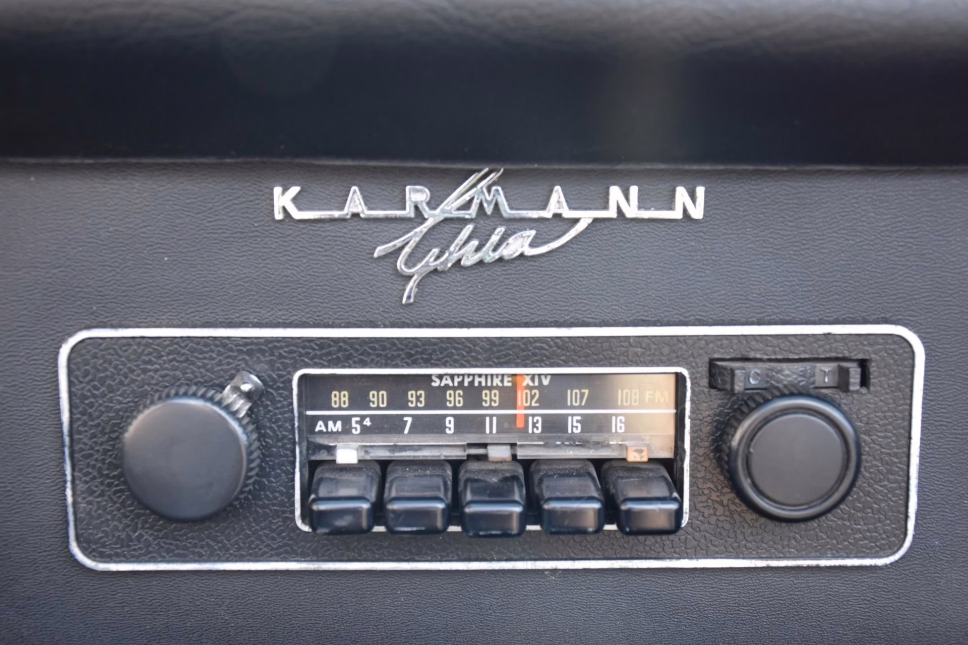 1970 White Volkswagen Karmann Ghia