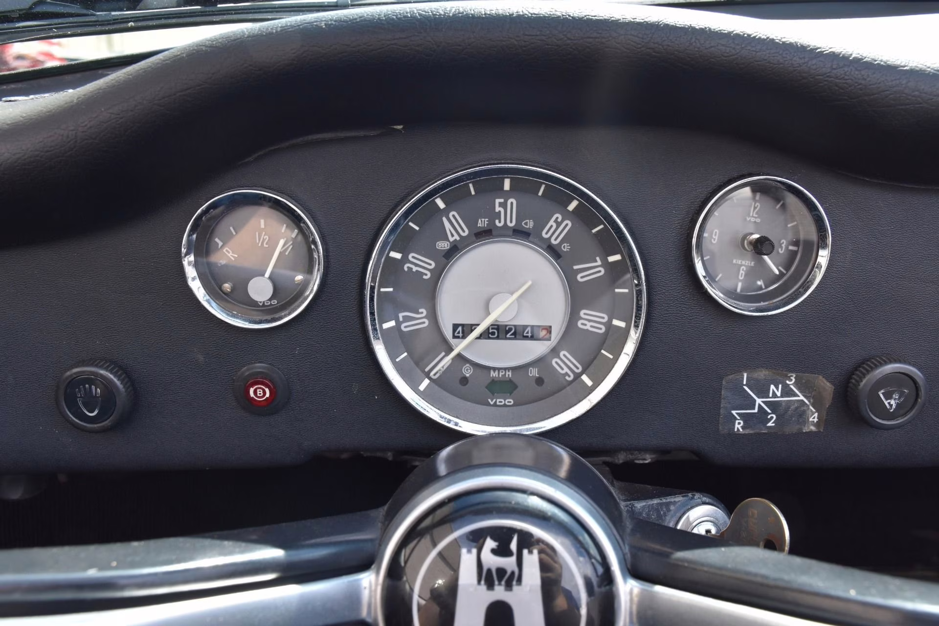 1970 White Volkswagen Karmann Ghia